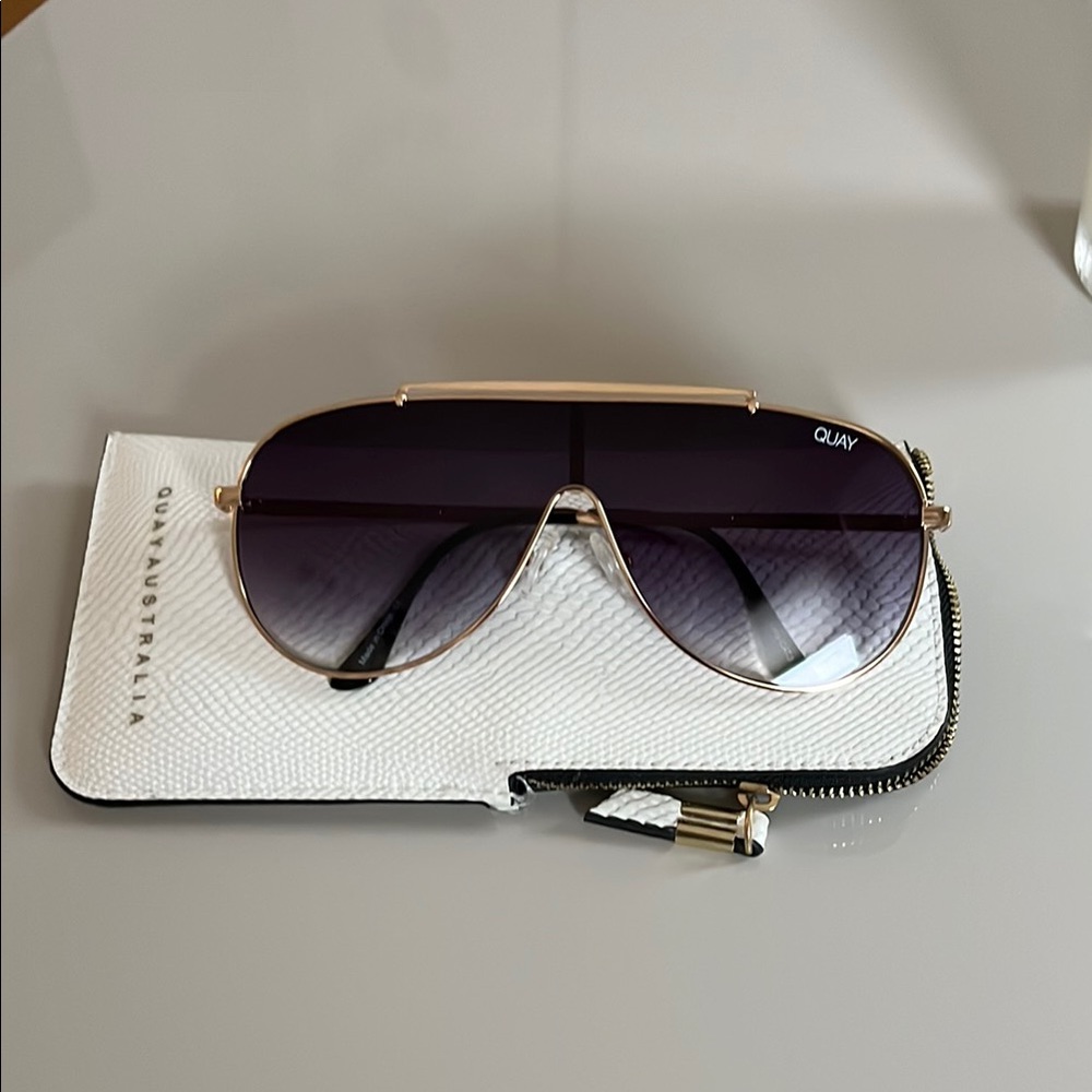 Quay Australia Aviator Sunglasses - Gold and Purple